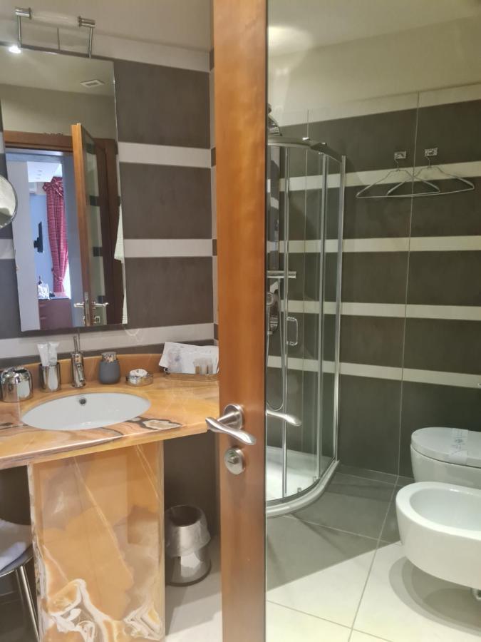 Albergo Del Lago Cannobio Exterior photo
