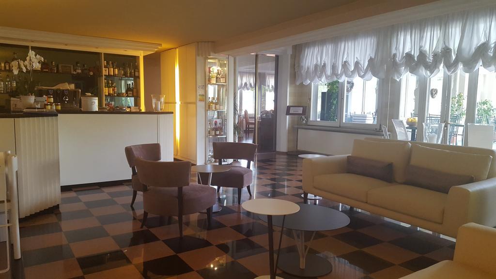 Albergo Del Lago Cannobio Exterior photo
